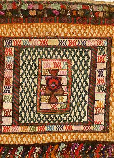 Gashgai Tasche, Persien, um 1940, Wolle auf Wolle, ca. 49 x 48 cm, Schätzwert: 600.- EURO, EHZ: 3