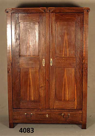 Beidermeierschrank, Raum frÜhere K&K-Monarchie , um 1840/50, Eiche massiv, Eichefurnier, zweitÜrig, Sockelschublade, altersbedingte SchÄden, ca. ...