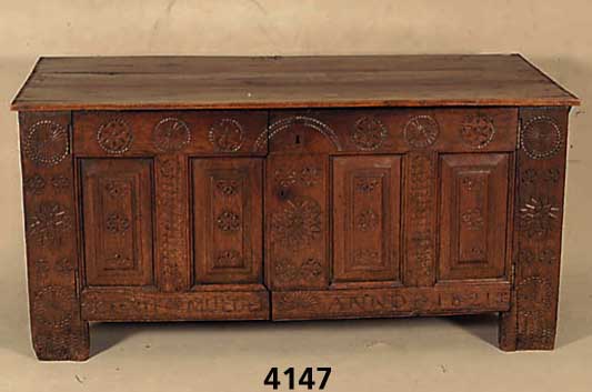 Stollentruhe, deutsch, datiert 1821, Eiche massiv, ca. 74x154x71 cm