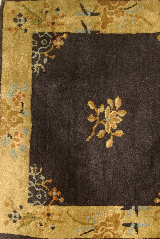 Peking, China, um 1910, Wolle auf Baumwolle, ca. 68 x 53 cm, SchÄtzwert: 750.- EURO, EHZ: 2