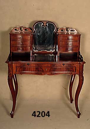 Damenschreibtisch, deutsch/wohl Dresden, um 1845/50, sogenanntes 2. Barock, mit starkem Rokokostilelementen, Korpus Weichholz, FÜße und ...
