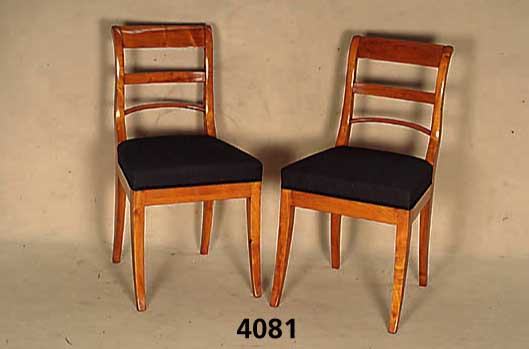 2 StÜhle, im Biedermeierstil, Kirschbaum massiv, sehr stabil, nach altem Vorbild, gut gearbeitet, wohnfertig, ca. 90x48 cm, Sh. ca. 52 cm, St. ...
