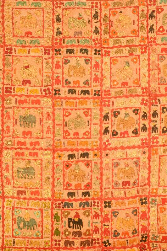 Elefantendecke, Asien, um 1920, Baumwolle, ca. 246 x 205 cm, SchÄtzwert: 1200.- EURO, EHZ: 2-3