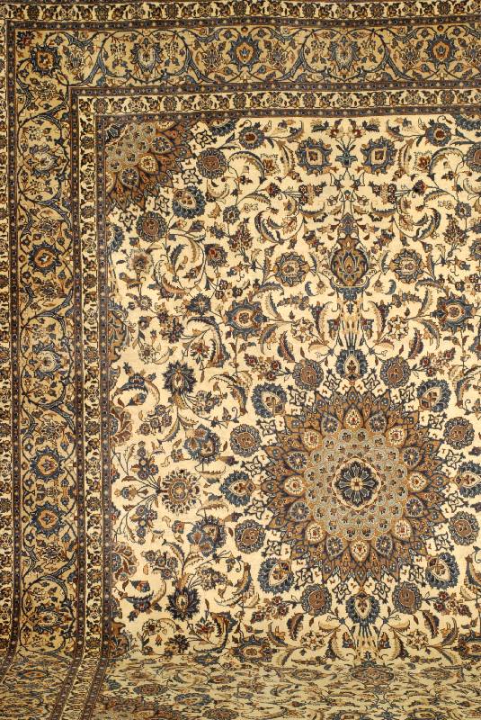 Kaschmar, Persien, ca. 30 Jahre, Wolle auf Baumwolle, ca. 392 x 295 cm, SchÄtzwert: 2500.- EURO, EHZ: 2-3