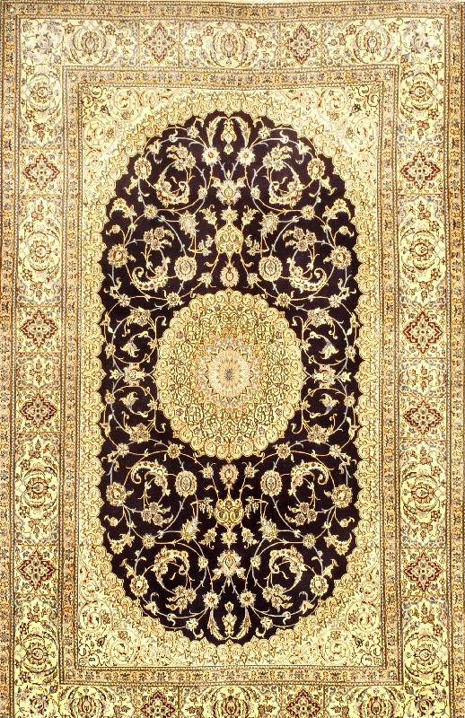 Nain fein, Zentralpersien, ca. 10 Jahre alt , feine hochwertige Korkwolle in verarbeitung mit feinster Seide auf Baumwolle, ca. 265 x 17 0 cm, ...