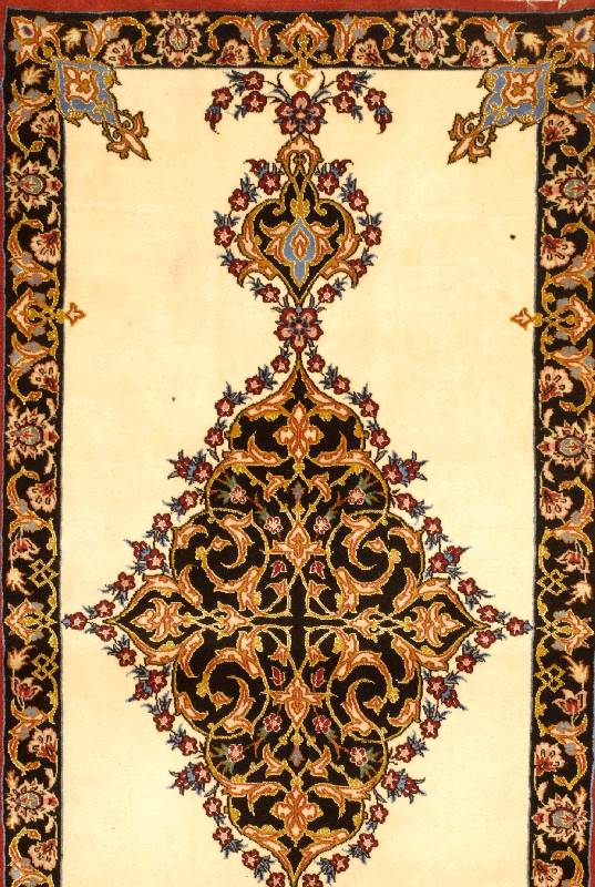 Esfahan fein, Persien, neuwertig, Korkwolle mit und auf Seide, ca. 120 x 60 cm, SchÄtzwert: 1200.- EURO, ca. 1,0 Mio. Kn/qm