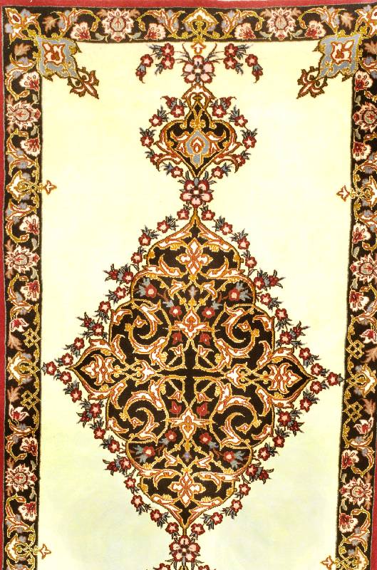 Esfahan fein, Persien, 5 Jahre alt, Korkwol le mit und auf Seide, ca. 113 x 60 cm, SchÄtzwert: 1150.- EURO, ca. 1,0 Mio. Kn/qm. S ehr guter ...