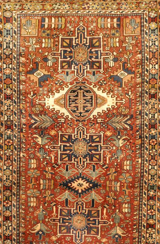 Heriz, Persien, ca. 40 Jahre, Wolle auf Baumwolle, ca. 267 x 122 cm, SchÄtzwert:850,- Euro. Feste KnÜpfqualitÄt. Ehz: 2-3