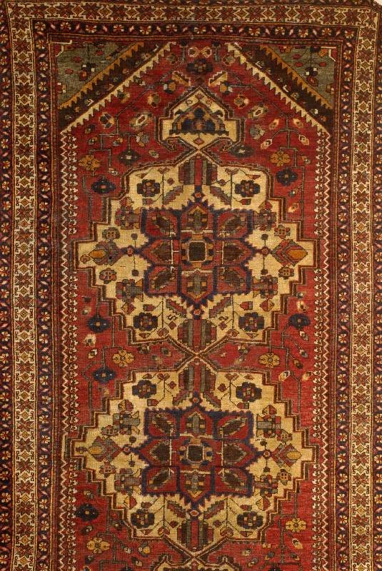 Bachtiar, Persien, ca. 50 Jahre, Wolle auf Baumwolle, ca. 290 x 155 cm, Schätzwert: 850.- EURO, EHZ: 4