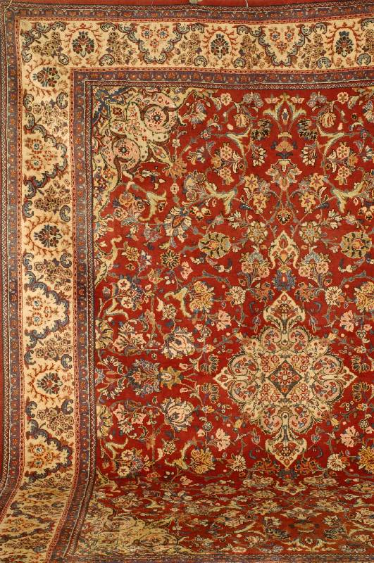 Sarogh Mahal, Persien, ca. 50 Jahre, Wolle auf Baumwolle, ca. 409 x 300 cm, SchÄtzwert: 3200.- EURO, EHZ: 3, 10 cm großes Loch