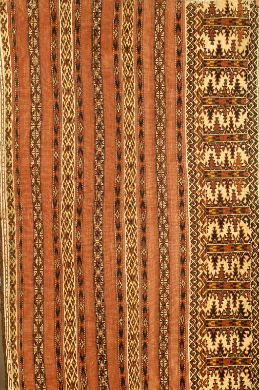 Tekke Ak Tscowal, Turkmenistan, um 1900, Wolle auf Wolle, ca. 127 x 71 cm, SchÄtzwert: 1200.- EURO, EHZ: 2