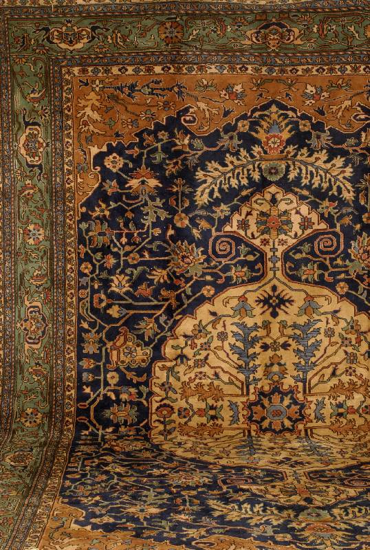 Borlu, TÜrkei, um 1930, Wolle auf Baumwolle, ca. 498 x 339 cm, SchÄtzwert: 5000.- EURO, EHZ: 2