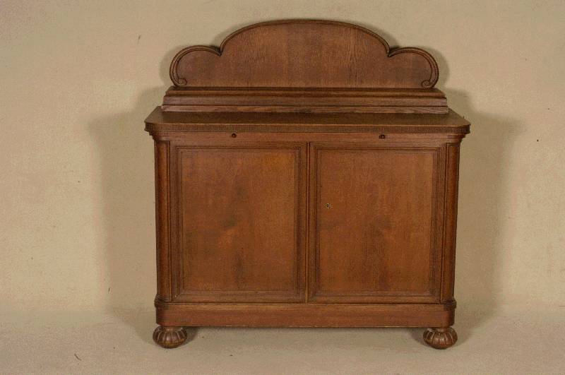 Anrichte, deutsch, um 1915/22, Korpus Weichholz/Hartholz, hervorragende QualitÄt, Eichefurnier, bzw. Kanten Eiche massiv, FÜße aus der Zeit, ...