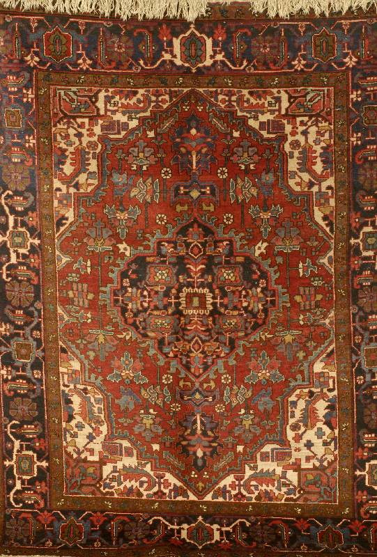 Heriz, Persien, ca. 30 Jahre, Wolle auf Baumwolle, ca. 195 x 144 cm, EHZ: 3 SchÄtzwert: 1100 EURO.