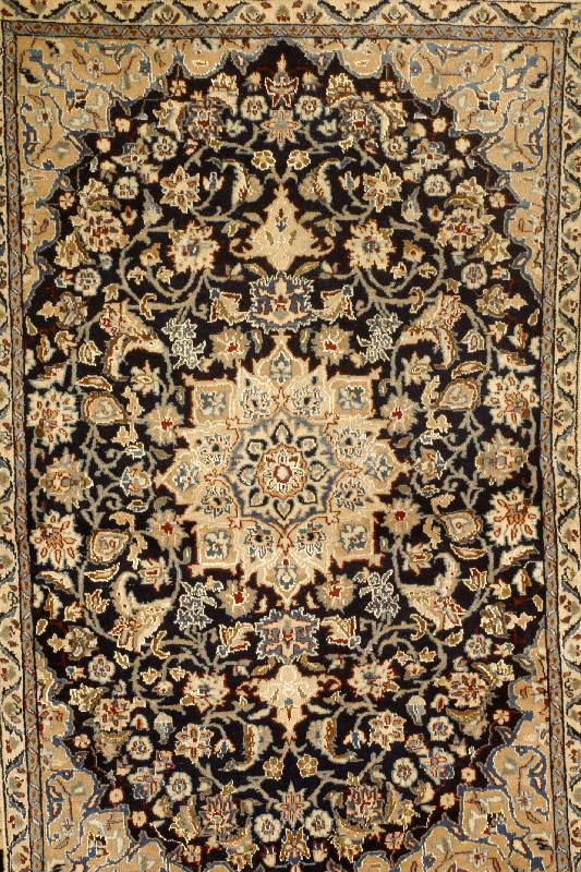 Nain fein, Persien, ca. 40 Jahre, Korkwolle mit Seide, ca. 123 x 80 cm, SchÄtzwert: 1150.- EURO, ca. 600.000 Kn/qm, EHZ: 2