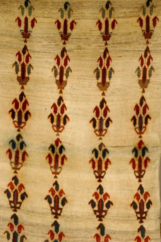 Gabbeh, Persien, ca. 50 Jahre, Wolle auf Baumwolle, ca. 136 x 76 cm, SchÄtzwert: 650.- EURO, EHZ: 3