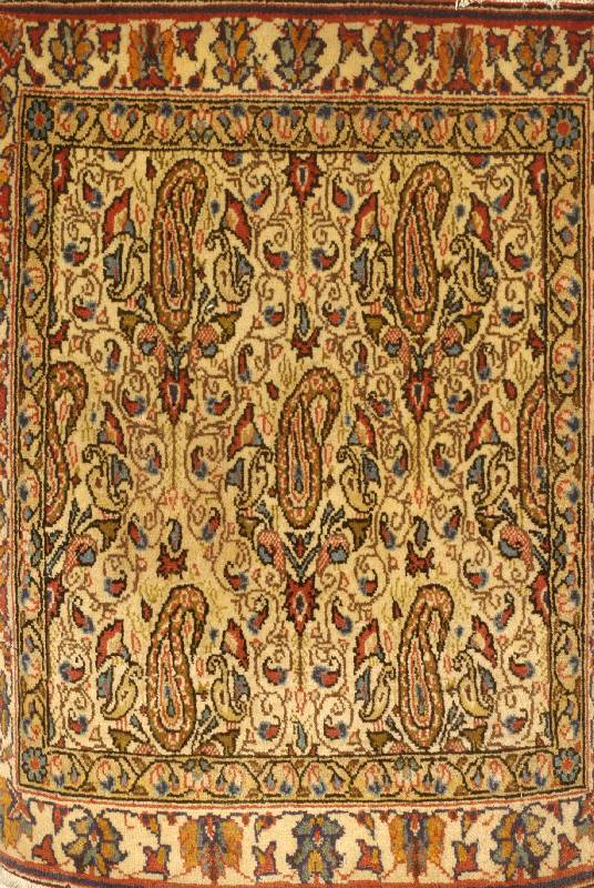 Ghom, Persien, ca. 60 Jahre, Wolle auf Baumwolle, ca. 70 x 56 cm, SchÄtzwert: 650.- EURO, EHZ: 2