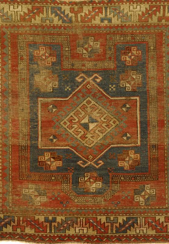 Fachalo Kazak, Rußland, um 1900, Wolle auf Wolle, ca. 132 x 125 cm, SchÄtzwert: 900.- EURO, EHZ: 4