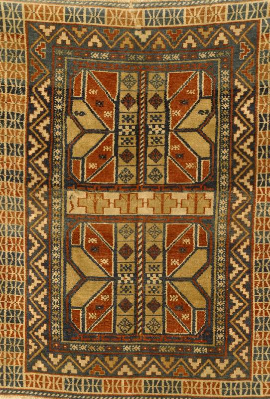 Eriwan, Rußland, um 1920, Wolle auf Wolle, ca. 134 x 114 cm, SchÄtzwert: 850.- EURO, EHZ: 3-4