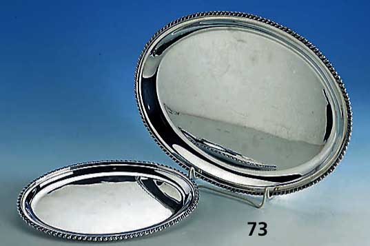Konvolut 2 ovale Tabletts, Italien, 800er Silber, Kordelbandverzierung, ca. 195 g, 32 x 24 cm bzw. 23 x 16 cm