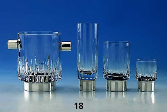 25-tlg. GlÄserset, Montur 925er Silber, 50er Jahre, best. aus: 3 SchnapsglÄsern, 11 WhiskyglÄsern und 9 LongdrinkglÄsern, dazu EiswÜrfel- ...
