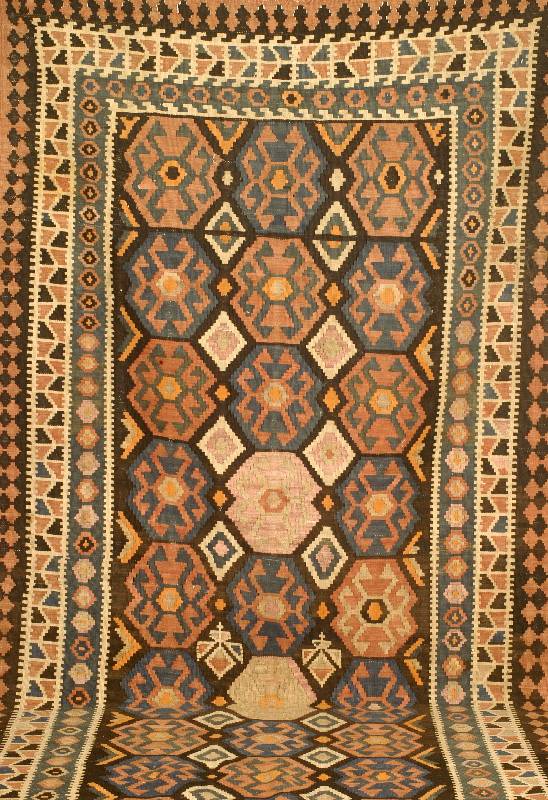 Shahsawan Kelim, Persien, um 1930, Wolle auf Baumwolle, ca. 310 x 150 cm, SchÄtzwert: 1300.- EURO, EHZ: 2-3