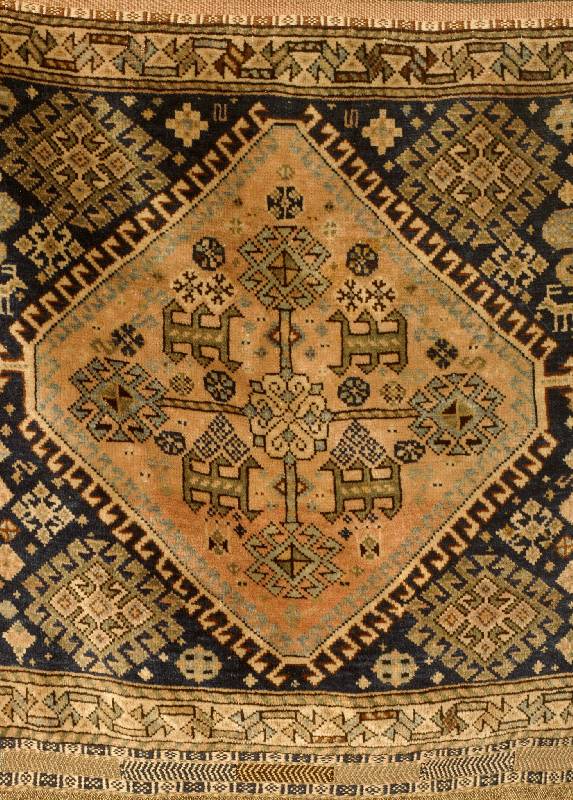 Chamseh, Persien, um 1920, Wolle auf Wolle, ca. 68 x 66 cm, SchÄtzwert: 650.- EURO, EHZ: 3