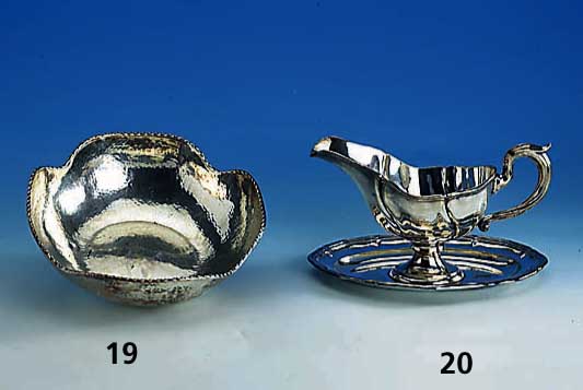 Anbietschale, deutsch, Gebr.KÜhn, SchwÄbisch- GmÜnd, 835er Silber, Hammerschlagver- zierung, um 1900, Rand mit Kordelbandverzierung, ca. 375 ...