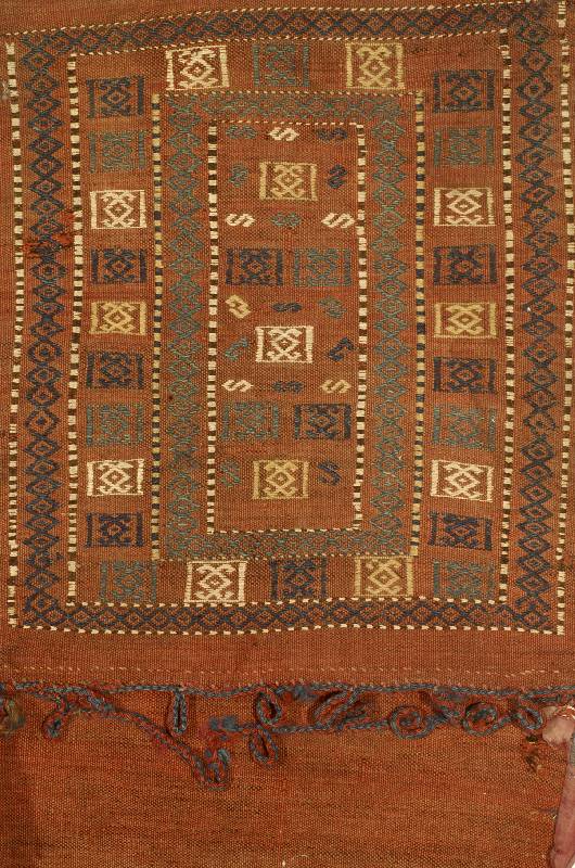 Kelim Doppeltasche, Turkmenistan, um 1860, Wolle auf Wolle, ca. 149 x 52 cm, SchÄtzwert: 1400.- EURO, EHZ: 3