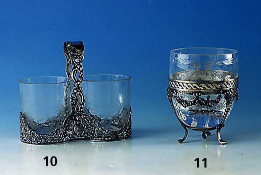 AnbietschÄlchen mit Glaseinsatz, Hanau um 1890, Silber, Kristallglaseinsatz sek., Girlanden- und Maskendekor, H ca. 11 cm