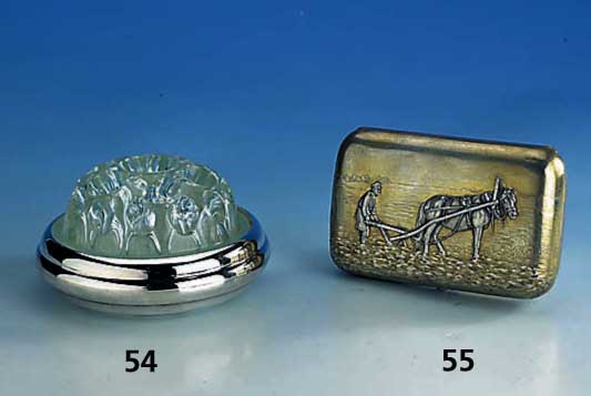 Tabakdose, Petersburg 1872, 84er Silber, wohl Chlebnikow, Ivan Petrovic, teilverg., nachgestochen, Vorderseite mit erhabenem Relief: Darst: ...