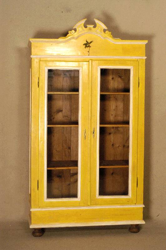 WÄscheschrank, deutsch, um 1890, GrÜnderzeit, Korpus Weichholz, auf Rahmen gearbeitet, Kopf mit geschweiftem und gesprengtem Giebel, GlÄser ...