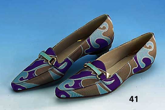 FENDI Damenschuhe, Gr. 38, ungetragen, aktuelles Design, Leder und bunter Seidenstoff Neupreis EUR 468.-, orig. Karton