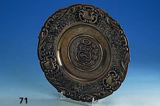 Anbietschale/Wandteller, 925er Silber, mittig mit Wappenmotiv, Innschrift: "10 de Marzo 1975", Gewicht 415 g