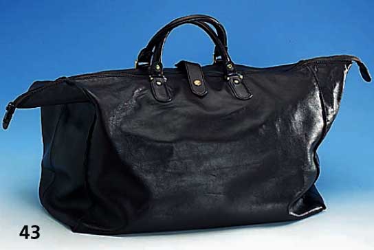 GOLDPFEIL-Reisetasche, rotbraunes Softrind- leder, 2 Tragegriffe, RV, Gebr.-sp., ca. 35 x 48 cm