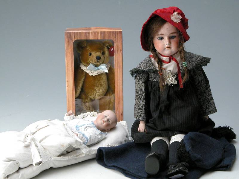 Porzellankopfpuppe, Armand Marseille, um 1915, 2/0, BabykÖrper aus Masse, bemaltes Gesicht, H: 22 cm