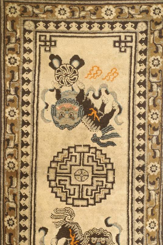 Pao Tow, China, um 1900, Wolle auf Baumwolle, ca. 152 x 76 cm, Schätzwert: 1700.- EURO, EHZ: 2