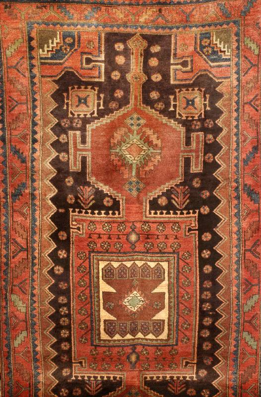 Kordi, Persien, ca. 40 Jahre, Wolle auf Baumwolle, ca. 295 x 135 cm, Schätzwert: 580.- EURO, Ehz: 3, seltenes Mass.