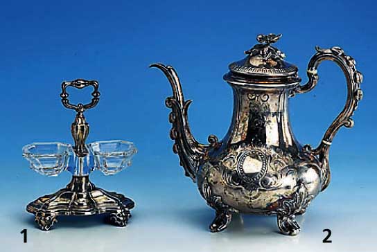 Kaffekanne, M. Frey, Paris 1865, 950er Silber, reich graviert, mit Rosen und Ranken, voll- plast. DornenrÖschenverkl., Kartusche frei, l. ...