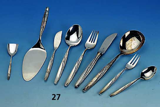 Besteck fÜr 12 Personen, 90er Silberauflage, WMF, bestehend aus: 11 MenÜgabeln, 12 Me- mÜlÖffel, 12 MenÜmesser, 12 KaffeelÖffel, 12 ...