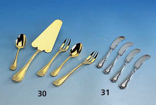 CHRISTOFFLE-Kuchenbesteck fÜr 6 Personen, hartvergoldet, Louis-Seize-Dekor, best. aus: 6 Kuchengabeln, 6 KaffeelÖffel, 1 Zuckerzange, 1 ...
