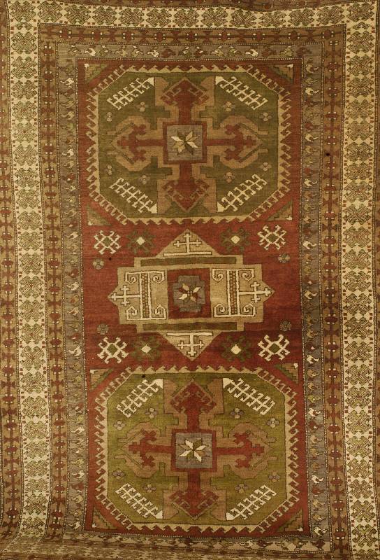 Milas, Türkei, ca. 40 Jahre, Wolle auf Wolle, ca. 240 x 165 cm, Schätzwert: 750.- EURO, EHZ: 2