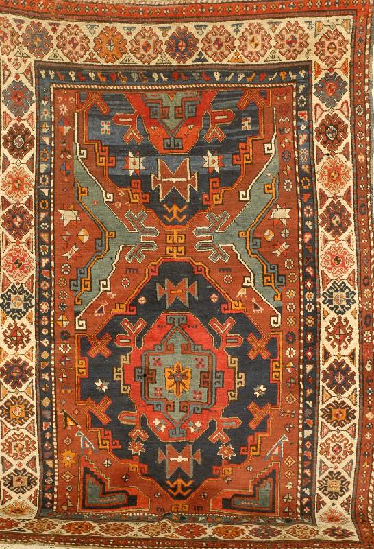 Karabagh, Rußland, um 1905, Wolle auf Wolle, ca. 226 x 151 cm, SchÄtzwert: 2200.- EURO, EHZ: 3-4