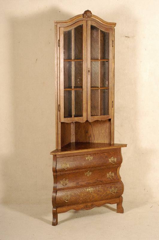 Eckschrank, Holland, Eiche massiv, Eichefurnier, unten drei Schubladen, oben zwei GlastÜren, versprosst, guter Zustand, wohnfertig, ca. 185x78x40 ...