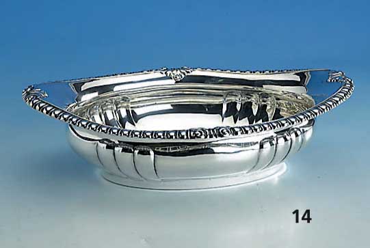 Anbietschale, Wilkens Bremen, 800er Silber, ca. 415 g, abstr. Blattdekor, 30er Jahre, ca. 9 x 32 x 20 cm