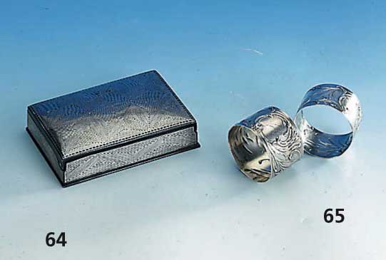 Deckeldose, Japan um 1900, Silber/Stahl, fÜr den europ. Markt gemacht, guill., sammelw., SilberdrÄhte eingearbeitet, ca. 12 x 8.5 x 3 cm