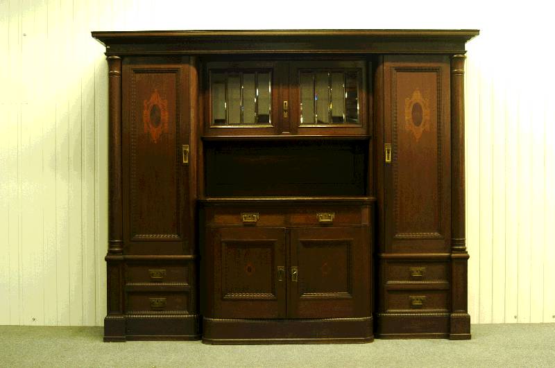 Eichenbuffetschrank, deutsch, um 1910, signiert Hoftischlerei Grosguß Berlin, Korpus Weichholz, Eiche massiv, Eichefurnier, teilbar in fÜnf ...