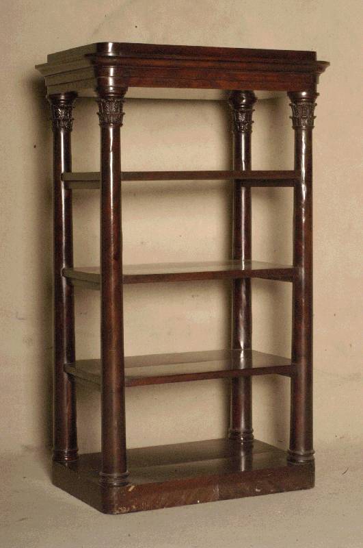 Etagere, Sachsen/wohl Dresden, um 1830/40, SÄulen Mahagoni massiv, mit korinthischen Kapitelen, Pyramidenmahagonifurnier fein gespiegelt, 3 ...
