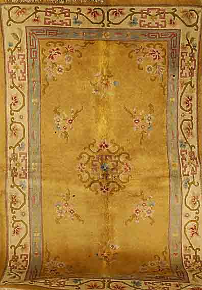 China, ca. 50 Jahre, Wolle auf Baumwolle, ca. 245 x 152 cm, SchÄtzwert: 850.- EURO, EHZ: 3-4