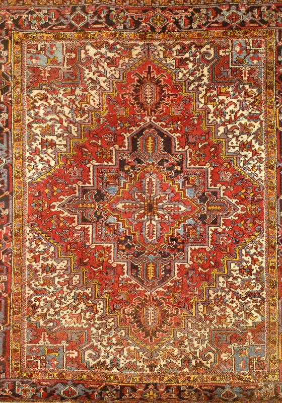Heriz, Persien, ca. 60 Jahre, Wolle auf Baumwolle, ca. 281 x 227 cm, SchÄtzwert: 1200.- EURO, EHZ: 3